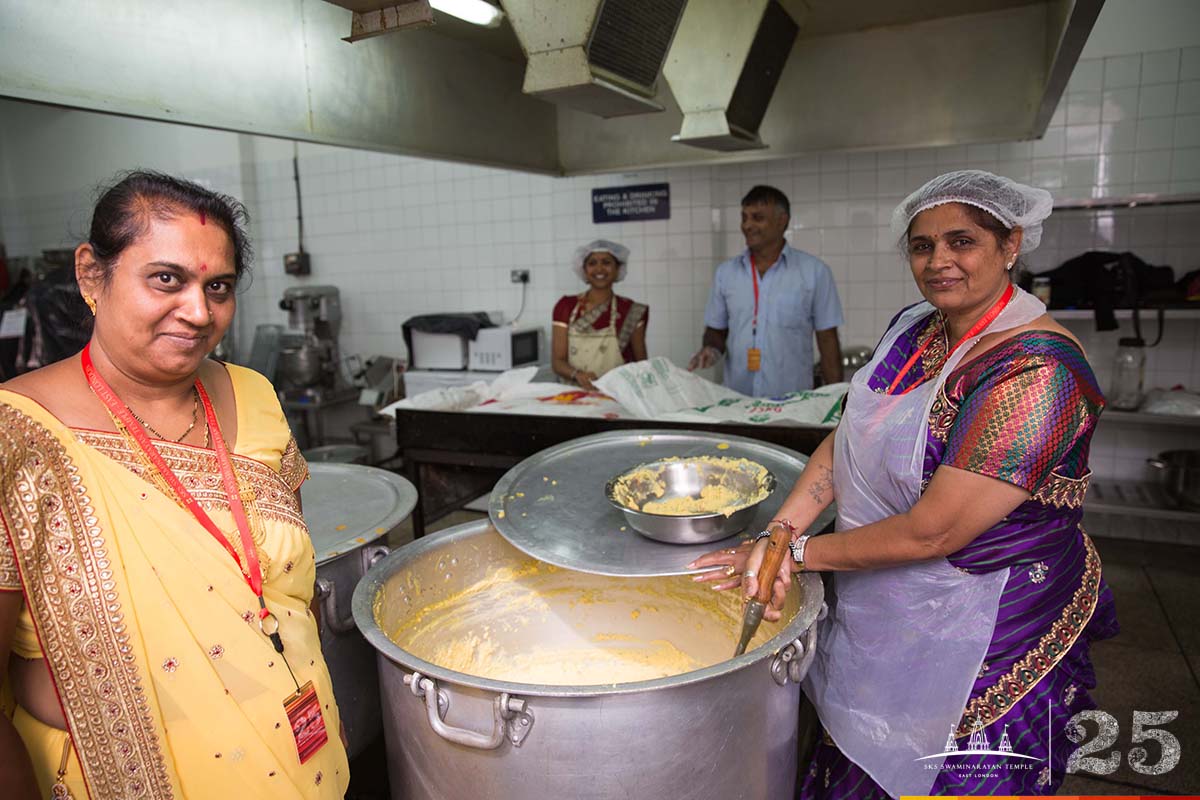 ©1987-2017 SKS Swaminarayan Temple East London